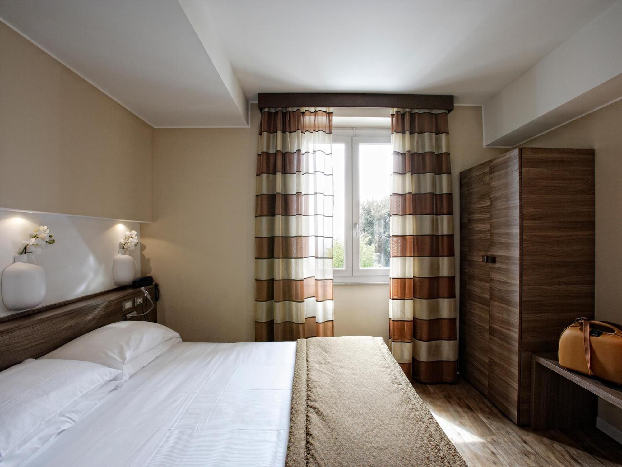Hotel Porta Nuova Assisi Ngoại thất bức ảnh
