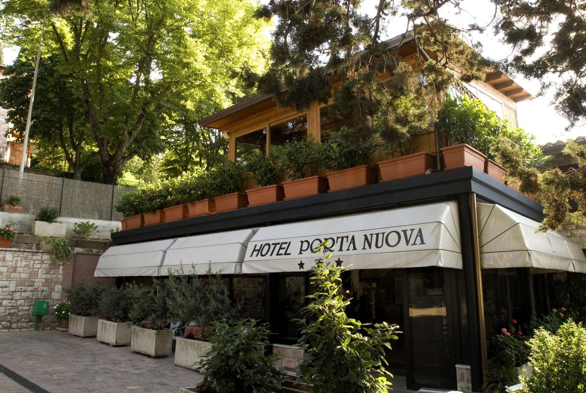 Hotel Porta Nuova Assisi Ngoại thất bức ảnh