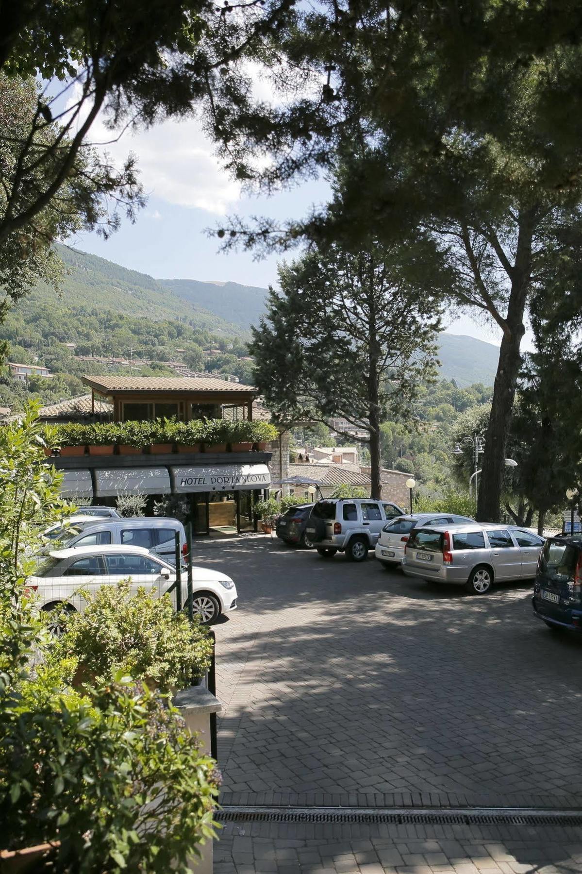 Hotel Porta Nuova Assisi Ngoại thất bức ảnh